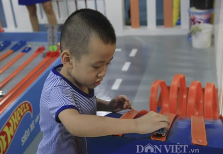 Thanh Van Hugo: Lo lang vi con trai hay nhong nheo