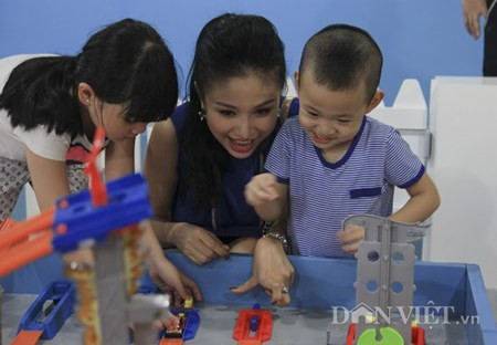 Thanh Vân Hugo: Lo lắng vì con trai hay nhõng nhẽo Thanh Van Hugo: Lo lang vi con trai hay nhong nheo