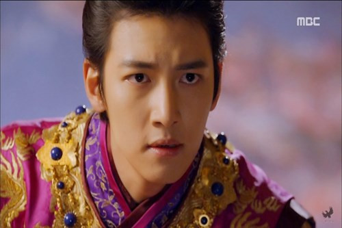 9 sao nam chau A don tim fan khi dong vai vua-Hinh-2