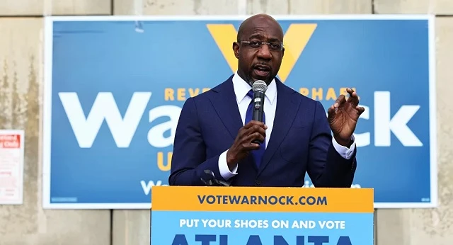 Ứng cử viên đảng Dân chủ Raphael Warnock.