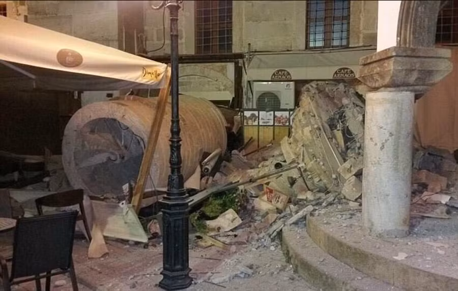 Nhà cửa đổ gây nguy hiểm cho con người