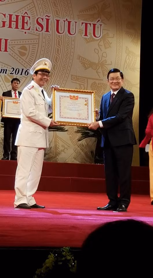 Diễn viên Trần Nhượng vui mừng vì được phong NSND