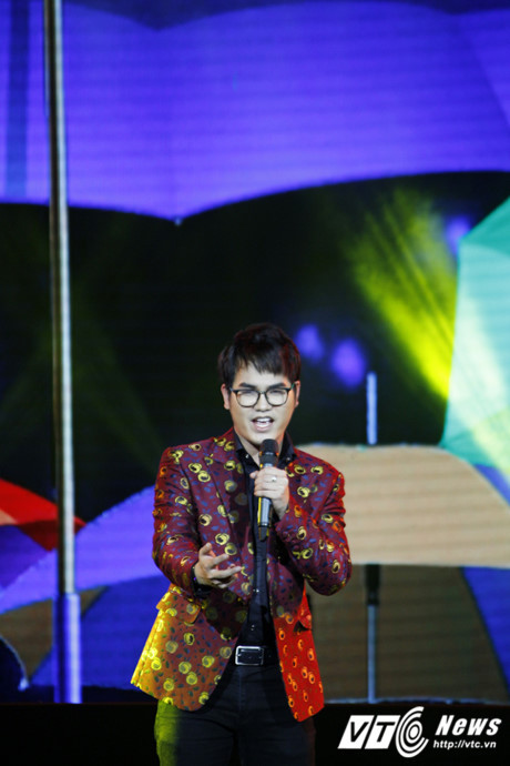 Noo Phước Thịnh vượt mặt Hồ Ngọc Hà thắng thuyết phục tại giải Cống hiến - Ảnh 12 Noo Phuoc Thinh vuot mat Ho Ngoc Ha thang thuyet phuc tai giai Cong hien - Anh 12