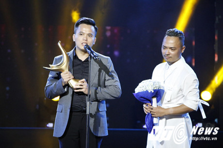 Noo Phước Thịnh vượt mặt Hồ Ngọc Hà thắng thuyết phục tại giải Cống hiến - Ảnh 16 Noo Phuoc Thinh vuot mat Ho Ngoc Ha thang thuyet phuc tai giai Cong hien - Anh 16