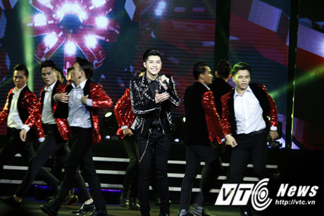 Noo Phước Thịnh vượt mặt Hồ Ngọc Hà thắng thuyết phục tại giải Cống hiến - Ảnh 20 Noo Phuoc Thinh vuot mat Ho Ngoc Ha thang thuyet phuc tai giai Cong hien - Anh 20