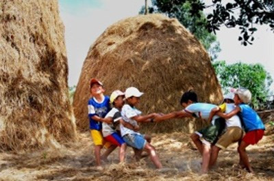 Đồng dao ngọt ngào nuôi lớn tuổi thơ tôi… ảnh 1