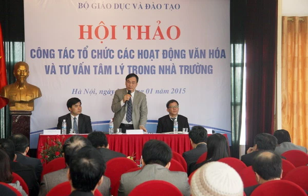 TS Ngũ Duy Anh phát biểu tại Hội thảo