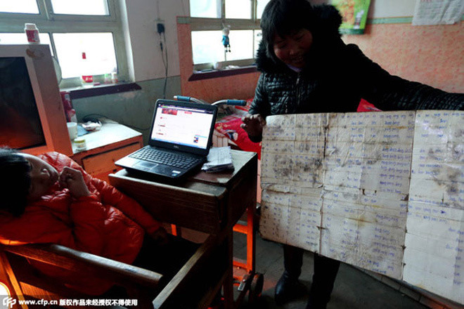 Nghị lực vô bờ của bé gái điều khiển máy tính bằng mũi ảnh 2 Nghị lực vô bờ của bé gái điều khiển máy tính bằng mũi ảnh 2