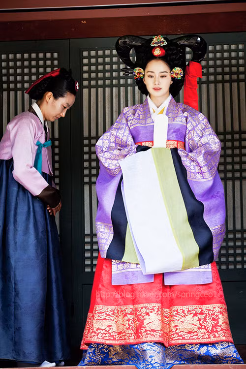 Kim Tae Hee vào vai nữ chính trong phim Tình sử Jang Ok Jung