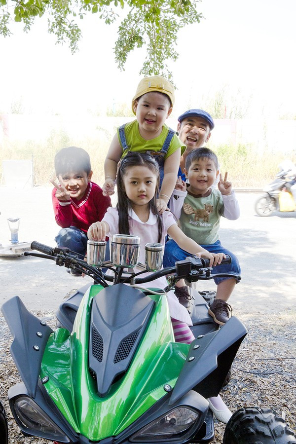 Chết cười khi Đinh Ngọc Diệp làm bảo mẫu Chết cười khi Đinh Ngọc Diệp làm bảo mẫu