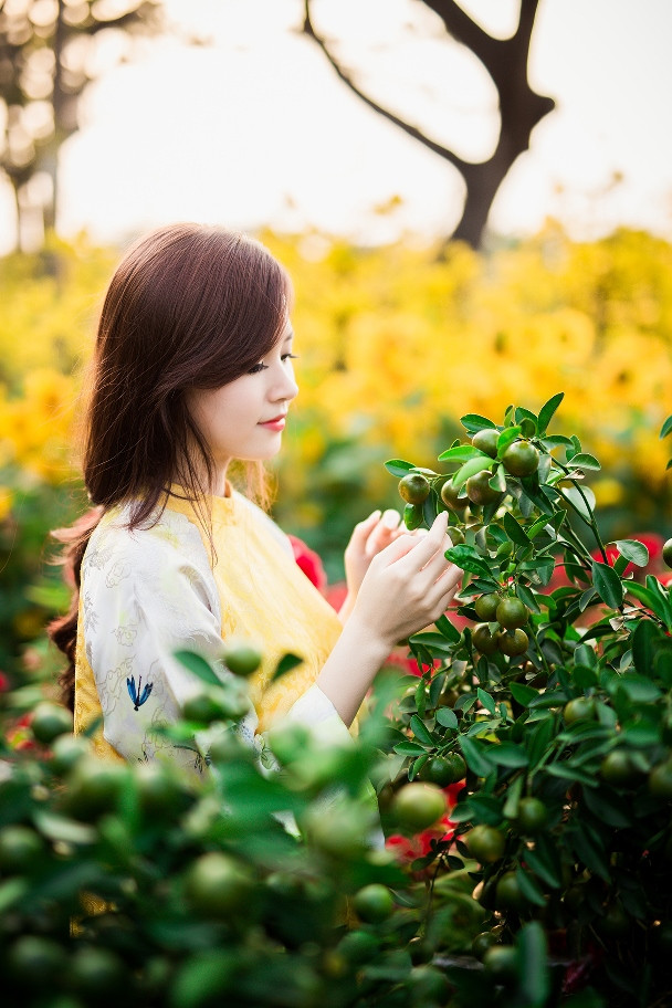 Trong những ngày đầu năm mới, Midu không đi chơi xa mà dành thời gian chúc Tết bà con, họ hàng tại TP HCM.