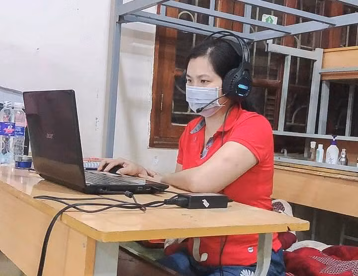 Giáo viên là người chủ động trong tổ chức và quản lý các tiết học. Ảnh NTCC.