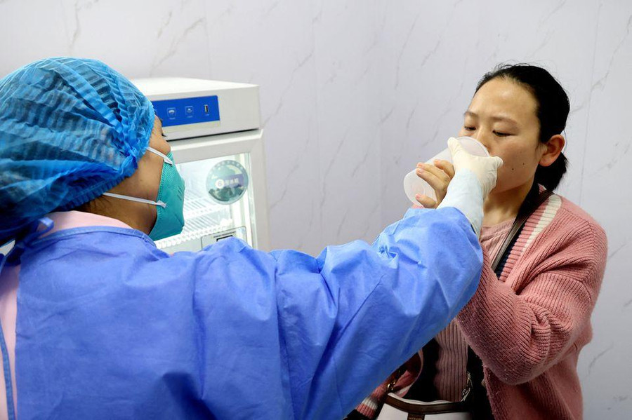 Xét nghiệm Covid-19 ở Trung Quốc.