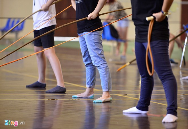 Nhiều thành viên chia sẻ, nếu không có sự kiên nhẫn, người tham gia rất dễ bỏ vì học xong những động tác cơ bản, mới được bắn cung có mũi tên thật. Thú chơi bắn cung đắt đỏ thu hút giới trẻ Hà thành