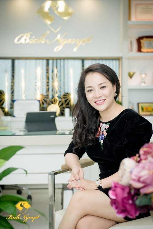 Trò chuyện với nữ doanh nhân xinh đẹp ngày 20/10