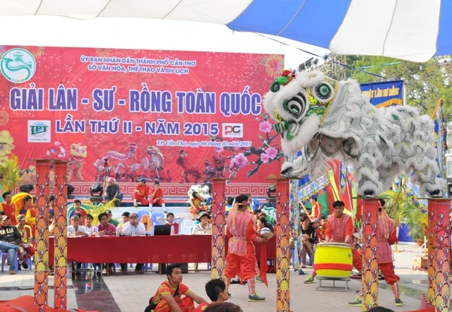 Cần Thơ: Sôi nổi giải Lân - Sư - Rồng toàn quốc 