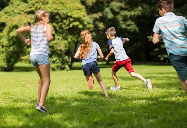 Học ngoài trời mang lại nhiều lợi ích cho trẻ em.