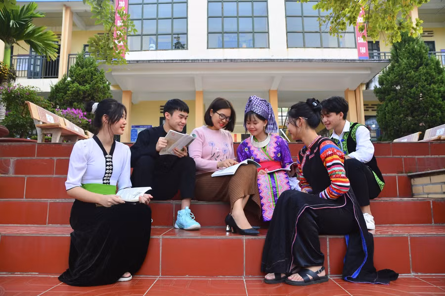 Với việc công nhận thêm 14 trường, hiện nay Điện Biên đã có 356 trường đạt chuẩn quốc gia.