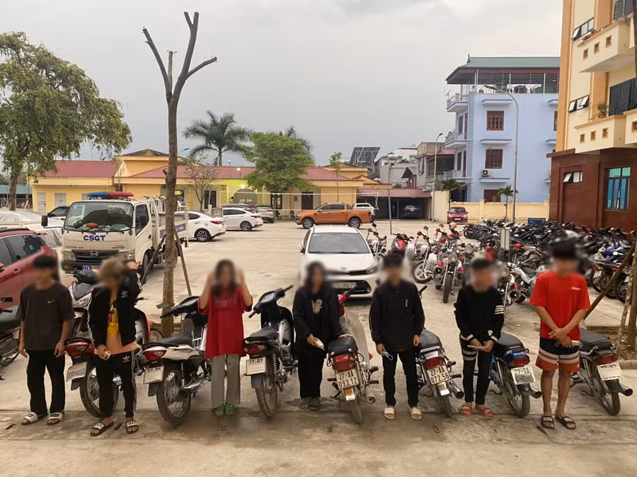 Các đối tượng tại cơ quan chức năng.