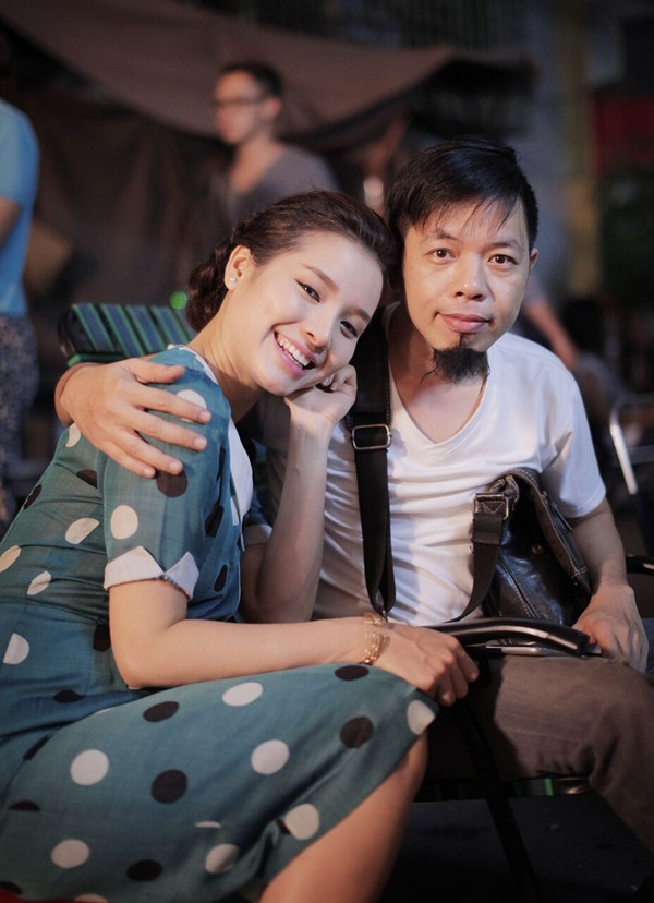 Thái Hòa, Johnny Trí Nguyễn râu tóc xồm xoàm tranh giành người đẹp ảnh 6 Thái Hòa, Johnny Trí Nguyễn râu tóc xồm xoàm tranh giành người đẹp ảnh 6