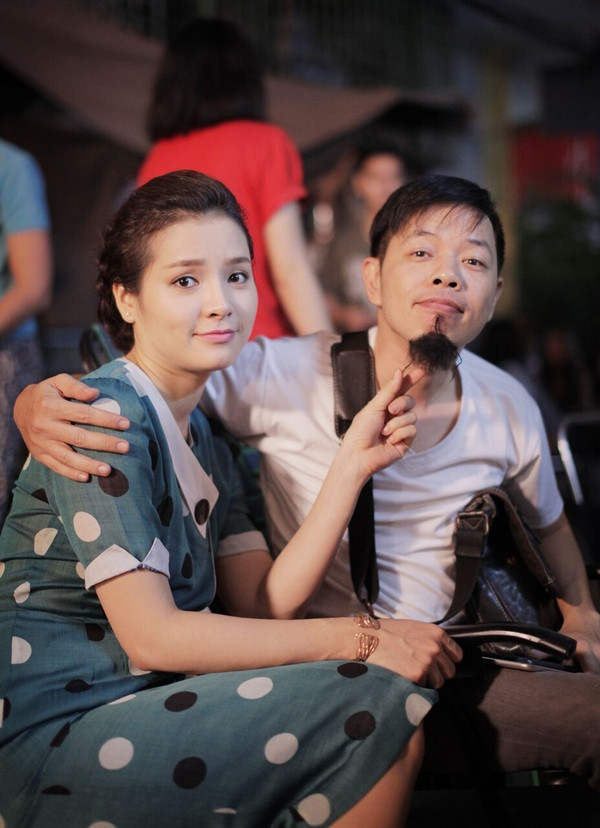 Thái Hòa, Johnny Trí Nguyễn râu tóc xồm xoàm tranh giành người đẹp ảnh 5 Thái Hòa, Johnny Trí Nguyễn râu tóc xồm xoàm tranh giành người đẹp ảnh 5