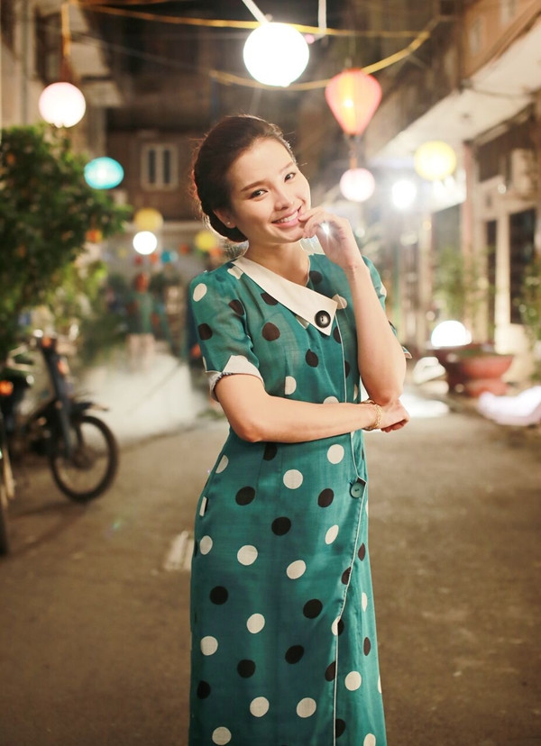 Thái Hòa, Johnny Trí Nguyễn râu tóc xồm xoàm tranh giành người đẹp ảnh 13 Thái Hòa, Johnny Trí Nguyễn râu tóc xồm xoàm tranh giành người đẹp ảnh 13