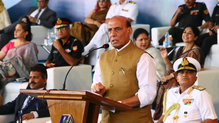 Bộ trưởng Quốc phòng Ấn Độ Rajnath Singh phát biểu tại Kolkata.