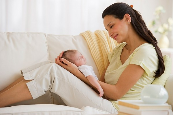 Nhanh chóng thiết lập tái cân bằng hệ nội tiết sau sinh khiến chị em “đẹp mòn con mắt”