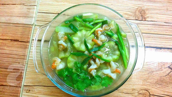 Canh bầu nấu với tôm: Món ăn ngọt ngon mát ruột ngày hè