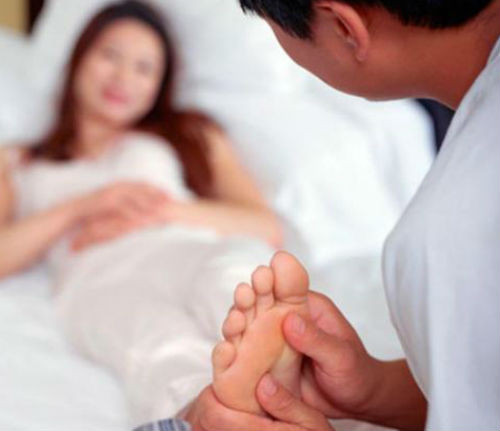 Mẹo hay giúp bà bầu giảm chứng chuột rút