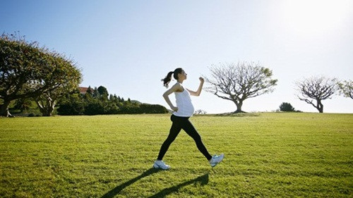 Mẹo hay giúp bà bầu giảm chứng chuột rút - Ảnh 3