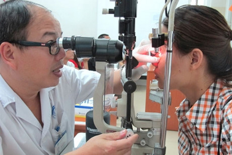 Cách xử lý an toàn tại nhà khi mắt bị tổn thương - Ảnh 1 Cach xu ly an toan tai nha khi mat bi ton thuong - Anh 1