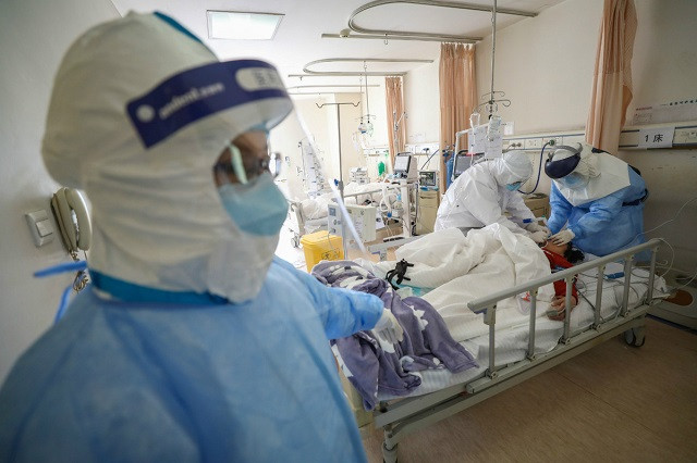 Do COVID-19, bệnh nhân HIV Trung Quốc gặp nguy hiểm vì nguy cơ thiếu thuốc điều trị
