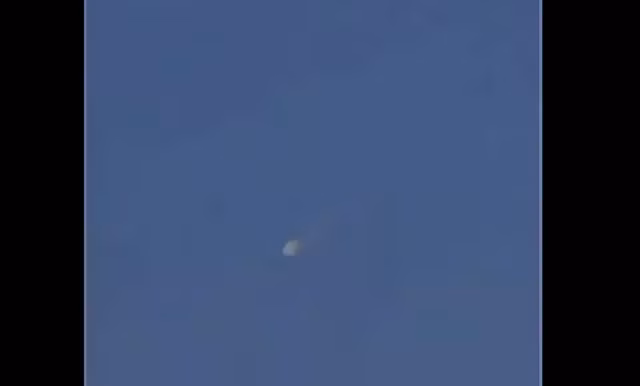 Video mảnh vỡ tên lửa Trung Quốc rơi xuống Trái đất