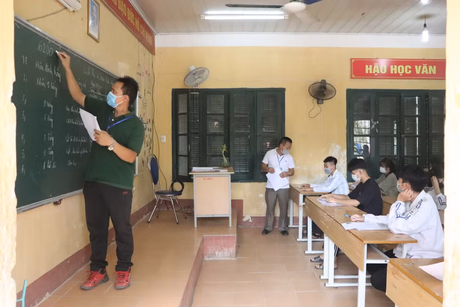 Hướng dẫn thí sinh điền thông tin cá nhân.