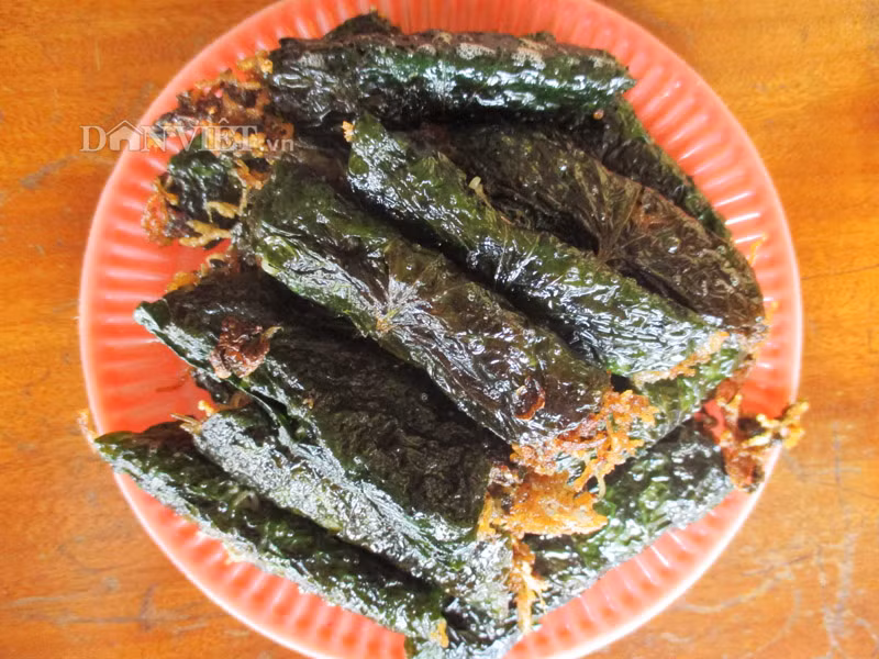 Ngon lạ thịt nhái cuốn lá lốt ở vùng quê xứ Nghệ