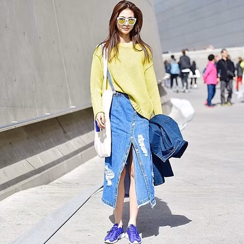 Um Ye Jin khoe style chất tại hậu trường của tuần lễ thời trang Seoul. Chiều cao 1m78 giúp cô nàng mặc đẹp nhiều kiểu trang phục khó nhằn. mau-xu-han-15-tuoi-cao-1m78-8