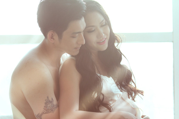 Phi Thanh Vân chia sẻ, nhìn bề ngoài cô xuề xòa, vui vẻ nhưng thực sự là người khó tính và có nguyên tắc riêng trong hôn nhân. Người đẹp luôn mong muốn chồng phải hiểu, chia sẻ trách nhiệm chăm sóc gia đình, nhà cửa và lo lắng cho vợ con. phi-thanh-van-tung-suyt-ly-di-chong-tre