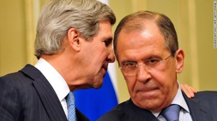 Nga đặt điều kiện liên minh với phương Tây chống IS ảnh 1 Ông Lavrov (phải) và Ngoại trưởng Mỹ John Kerry