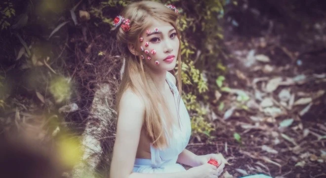 Vẻ đẹp “trăm hoa đua nở” của cô nàng 9x Hải Dương