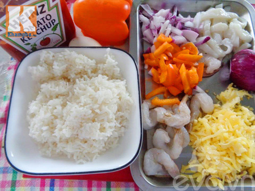 Cơm hải sản đút lò tuyệt ngon cho bữa sáng ảnh 1 com hai san dut lo tuyet ngon cho bua sang - 1