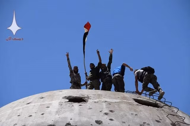 Quân đội Syria ở Al-Quineitra