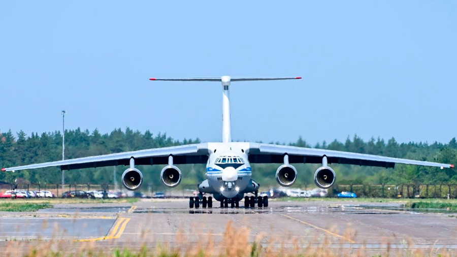 Máy bay vận tải hạng nặng Il-76MD-90A phiên bản xuất khẩu