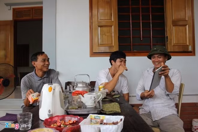 Công Phượng là niềm tự hào của gia đình và bè bạn. Ảnh: Vình Yên