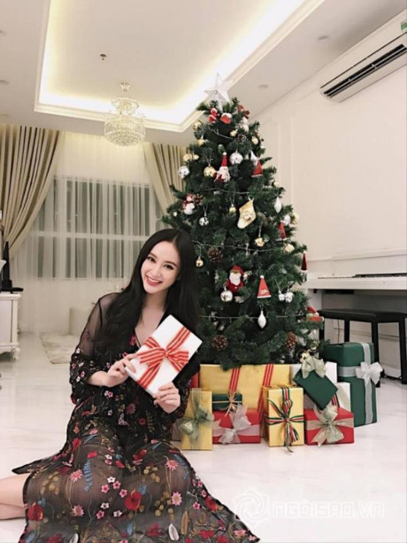 Rộn ràng không khí giáng sinh trong từng nhà Sao Việt - Ảnh 39 Ron rang khong khi giang sinh trong tung nha Sao Viet - Anh 39