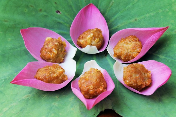 Những món ngon từ cốm chỉ mùa thu Hà Nội mới có ảnh 3 Những món ngon từ cốm chỉ mùa thu Hà Nội mới có ảnh 3