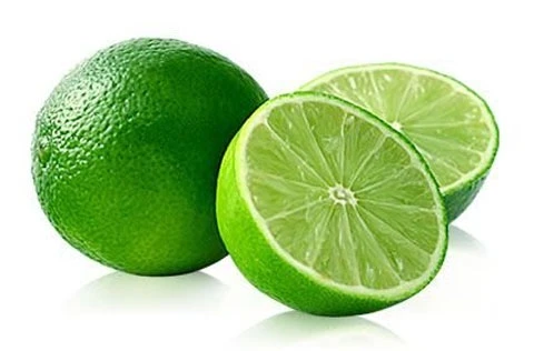 Chất acid citric có trong nước chanh sẽ nhanh chóng tẩy sạch vết bẩn mà không để lại vết xước trên đồ thủy tinh nhà bạn.
