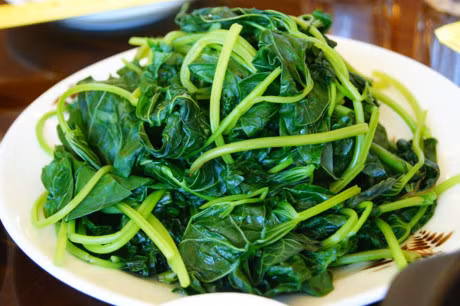 Meo luoc rau nao cung xanh muot, gion ngon - Anh 1