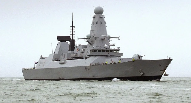 Tàu HMS Duncan của Anh