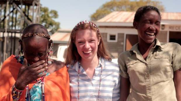 Mary rất vui vì giúp đỡ nhiều bạn gái được tiếp tục đến trường